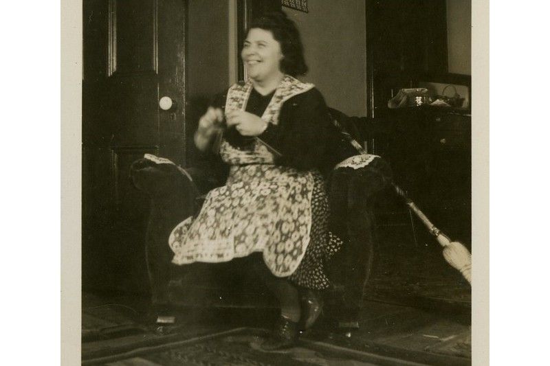 Notre histoire en archives : À vos tabliers !